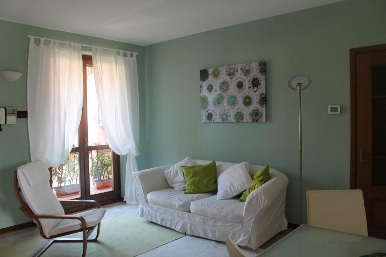 Indesenzano Apartment Desenzano del Garda Luaran gambar