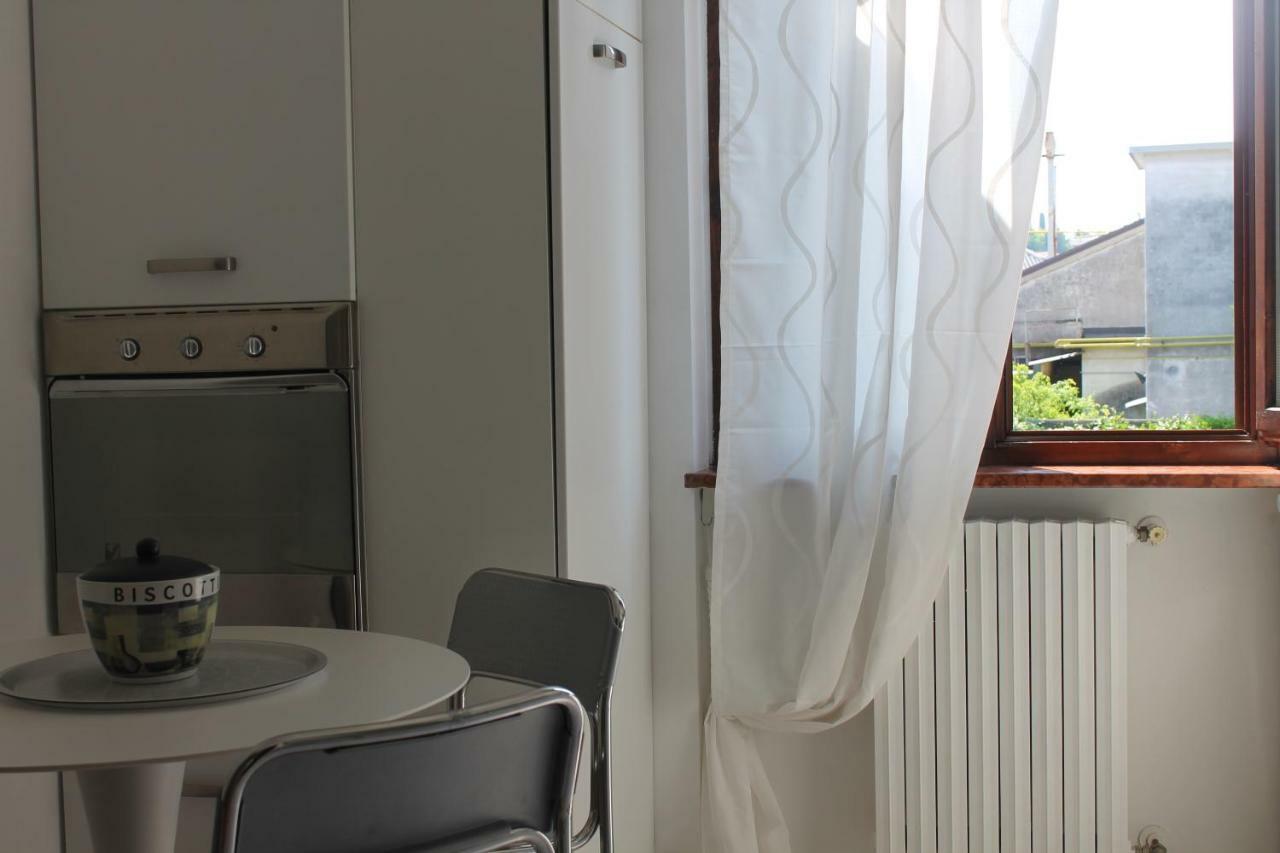 Indesenzano Apartment Desenzano del Garda Luaran gambar