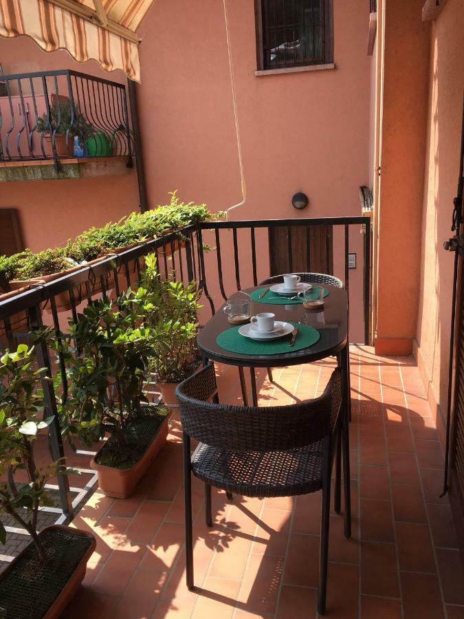 Indesenzano Apartment Desenzano del Garda Luaran gambar