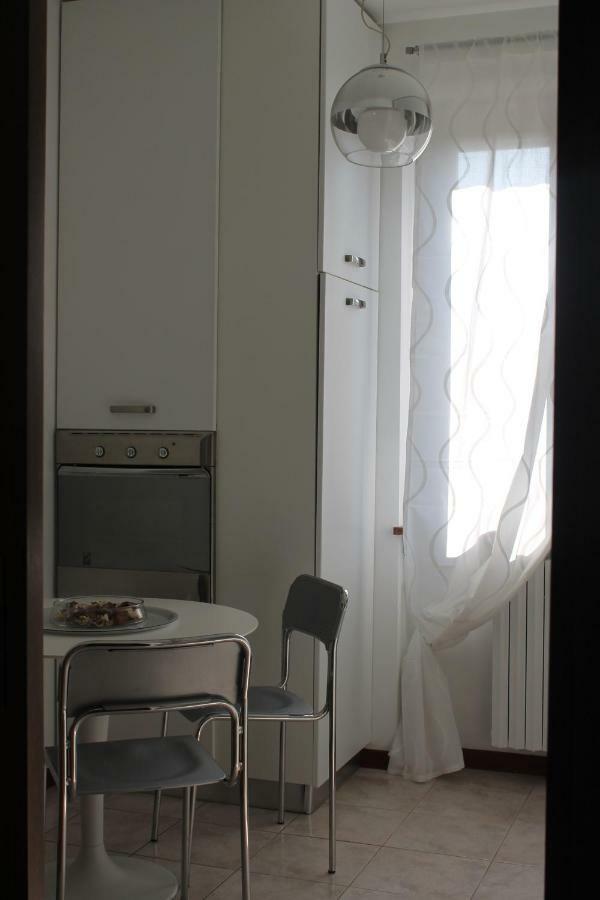 Indesenzano Apartment Desenzano del Garda Luaran gambar