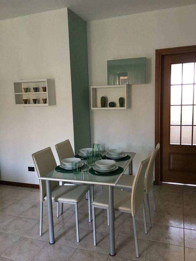 Indesenzano Apartment Desenzano del Garda Luaran gambar