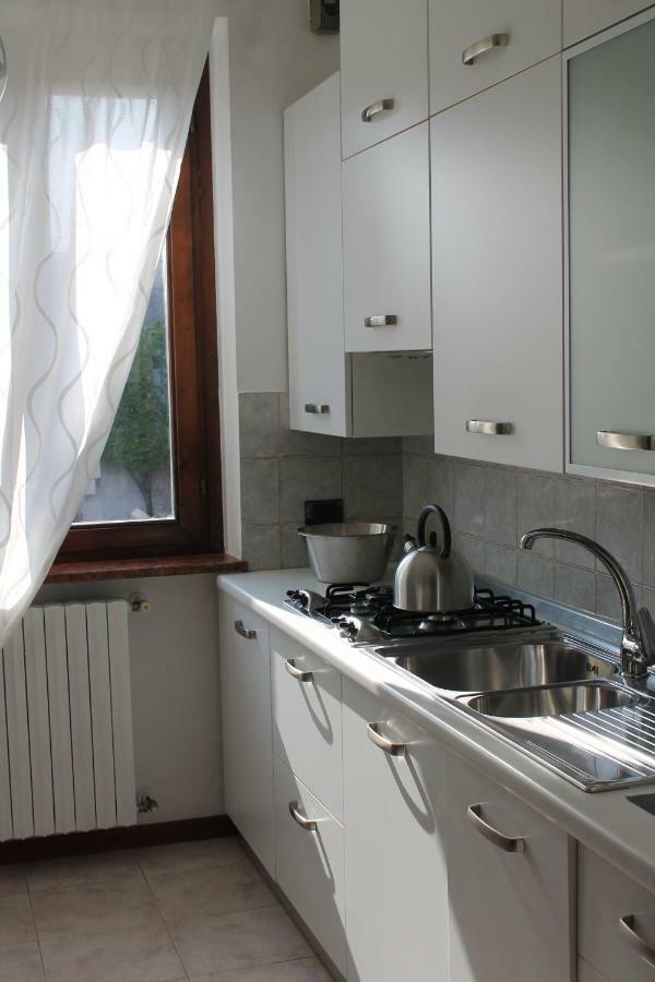 Indesenzano Apartment Desenzano del Garda Luaran gambar