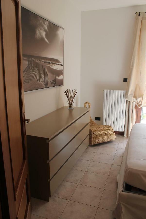 Indesenzano Apartment Desenzano del Garda Luaran gambar