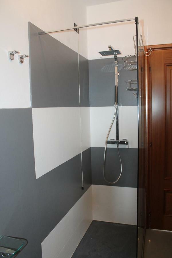 Indesenzano Apartment Desenzano del Garda Luaran gambar